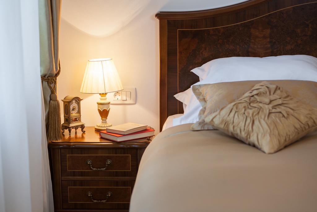 Priska Heritage Rooms (Adults Only) Split Room photo